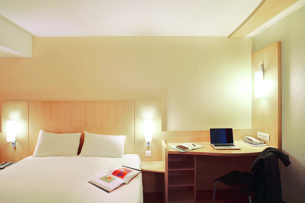 Dc Hotel International Padova Esterno foto