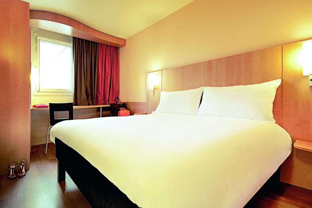 Dc Hotel International Padova Esterno foto