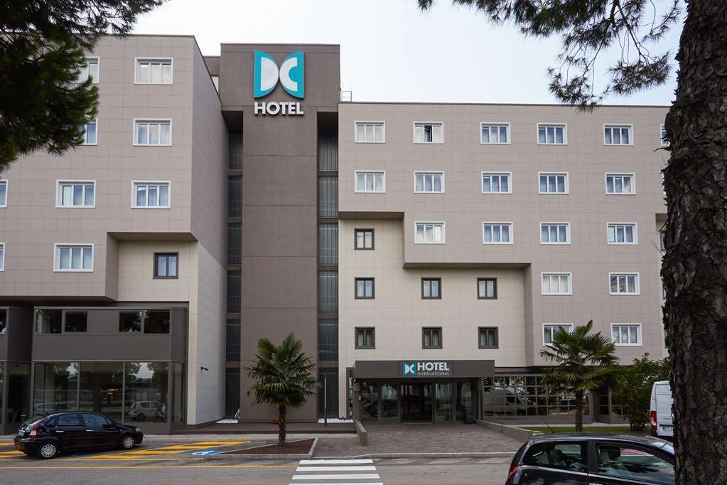 Dc Hotel International Padova Esterno foto